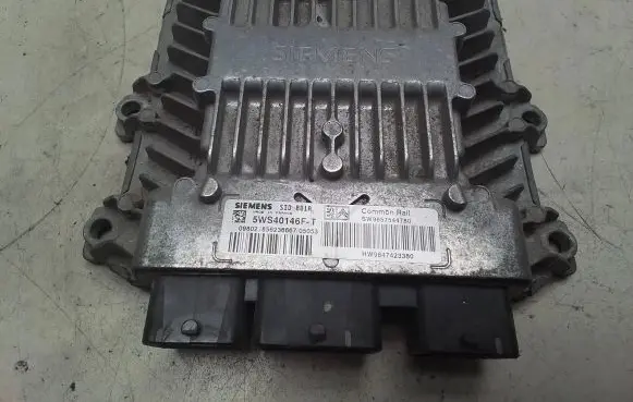 Citroen C5 Engine control unit/module 9657544780 5WS40146FT 9647423380