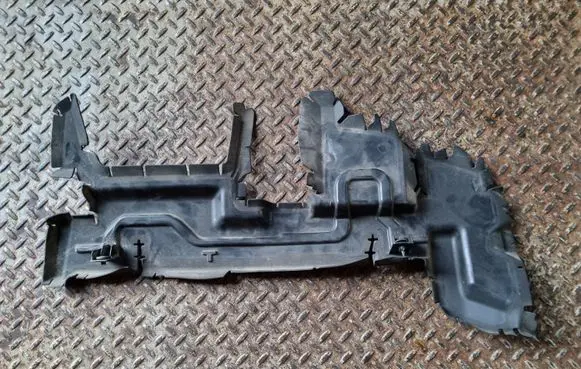 Opel Grandland X Intercooler air guide/duct channel YP00027980