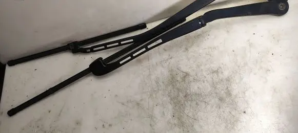 BMW 3 E90 E91 Front wiper blade arm