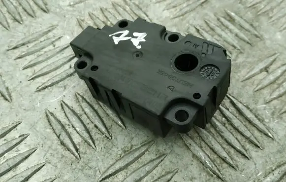 Mercedes-Benz S W221 Intake manifold valve actuator/motor P9708004 ZBAT0044D03