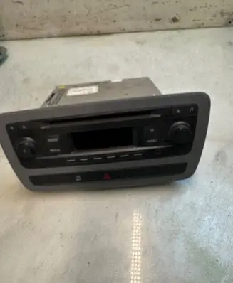 Seat Ibiza IV (6J,6P) Radio/CD/DVD/GPS head unit 6J0035156 SEZAZ1N6411086