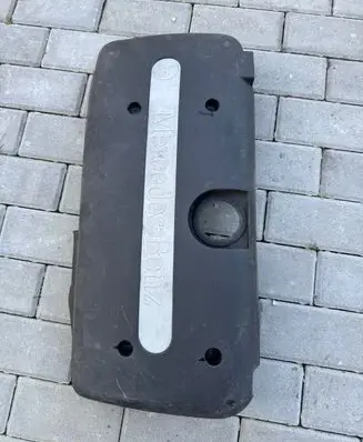 Mercedes-Benz E W211 Engine cover (trim) A6470100067 6470100067