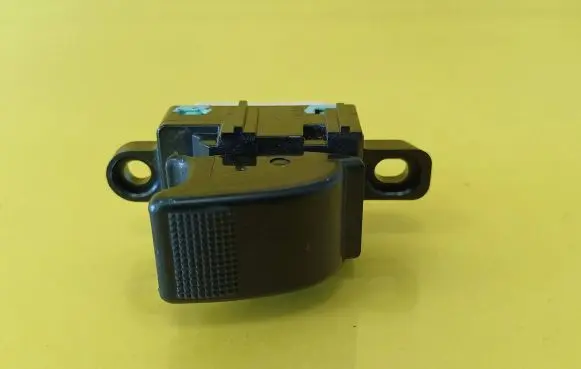Mazda 6 Electric window control switch