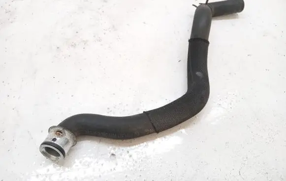 Mercedes-Benz C W204 Engine coolant pipe/hose A2045010982