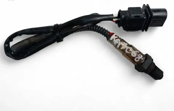 Volkswagen PASSAT B6 Lambda probe sensor 03G906262A