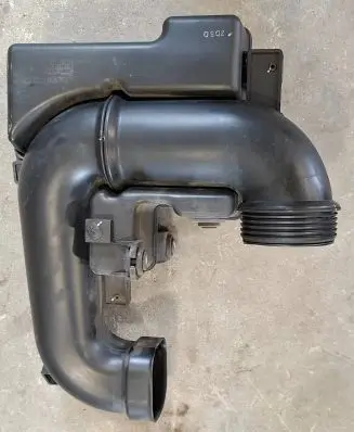 Hyundai i40 Intake resonator 281903Z300 282203Z300
