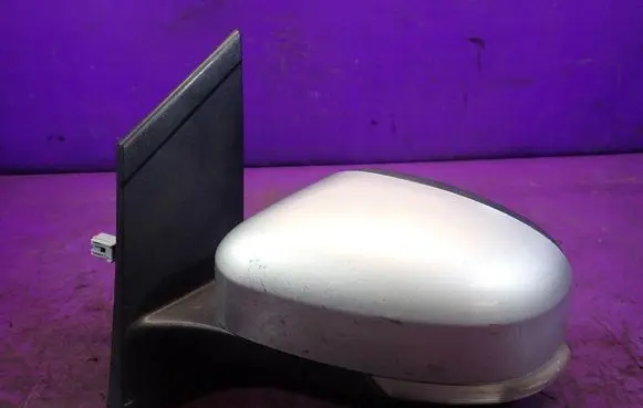 Ford Focus C-MAX Front door electric wing mirror 