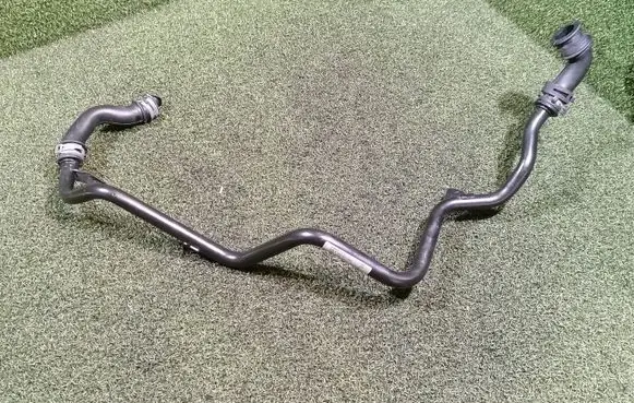Jaguar XF X250 Engine coolant pipe/hose AW9Q6C661AB