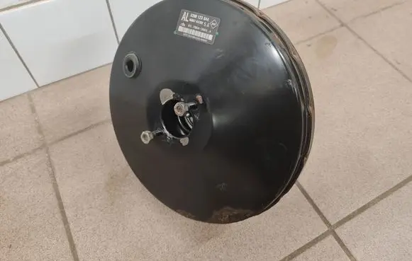 Nissan Note (E11) Brake booster 8200123844