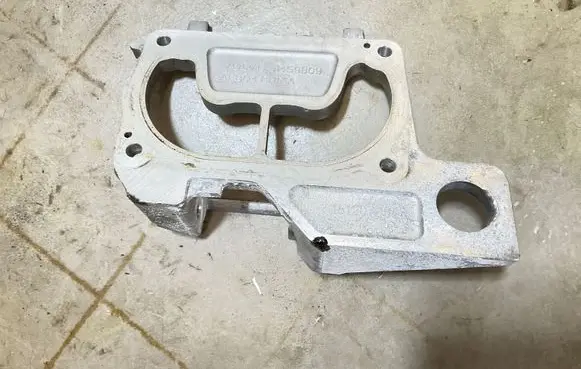 Volvo XC90 A/C compressor mount bracket 31459809