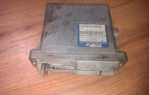 Fiat Bravo - Brava Engine control unit/module r04080003f 80537h