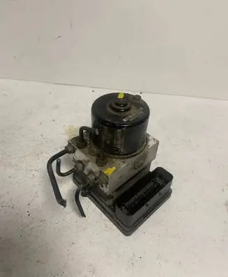 Volkswagen Golf V ABS Pump 1K0907379AA 1K0614517T 00005305G1