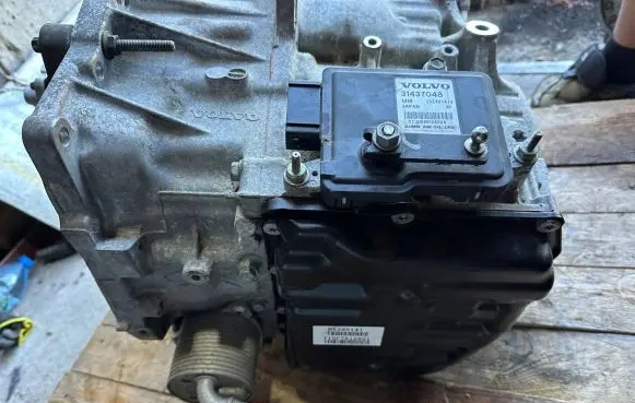 Volvo V70 Automatic gearbox 1285141 15F7612921 19045D