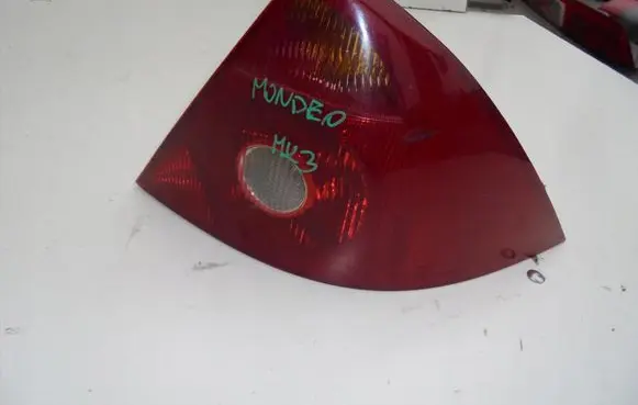 Ford Mondeo Mk III Rear/tail lights