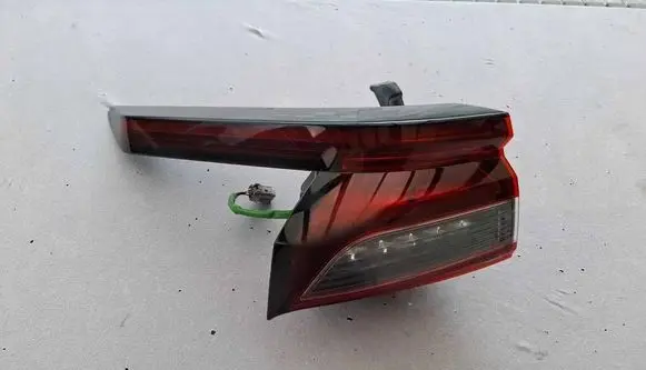 Rear/tail lights