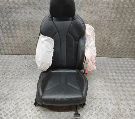 Skoda Enyaq iV Front passenger seat 5WA881106D