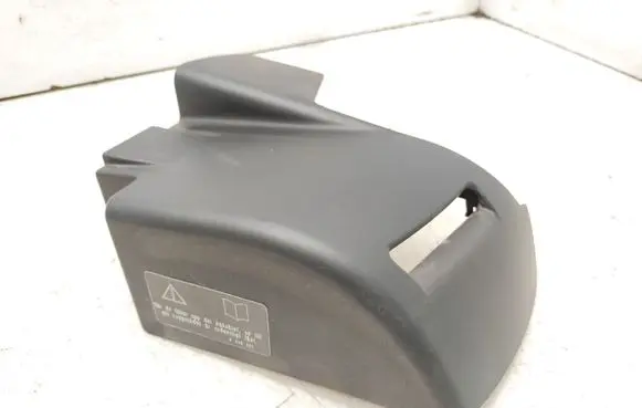 BMW X3 E83 Seat belt trim 51473400511 52850610