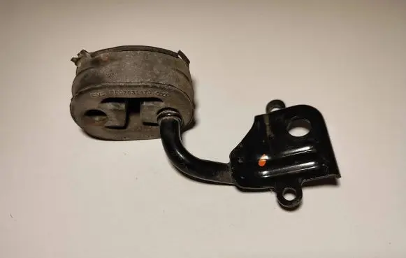 Muffler mount bracket/holder