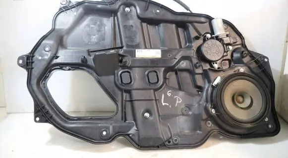 Front window lifting mechanism without motor