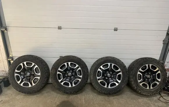 Toyota Hilux VIII R18 alloy rim 18X71 ET30
