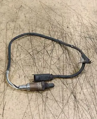 BMW 5 E60 E61 Lambda probe sensor 10400464752 09330402