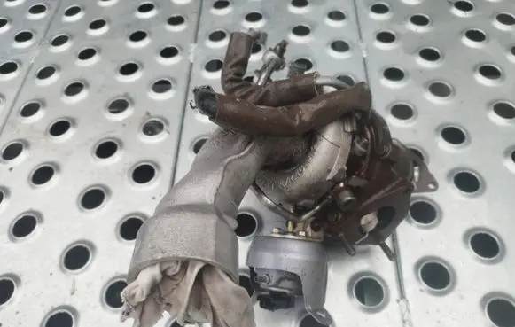 Peugeot Expert Turbo 806499002