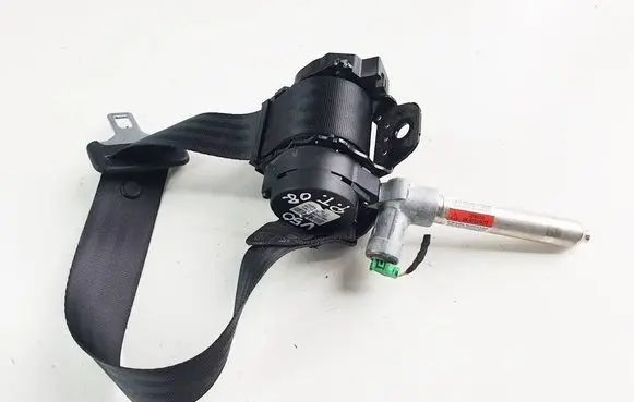 Volvo V50 Rear seatbelt 8639553