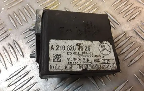 Mercedes-Benz E W210 Alarm control unit/module A2108209526 2108209526