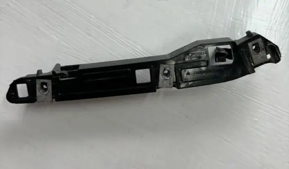 Opel Astra K Front bumper mounting bracket 39020437