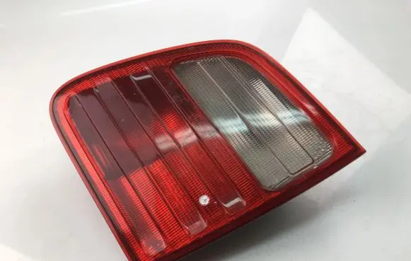 Mercedes-Benz E W210 Tailgate rear/tail lights A2108202464
