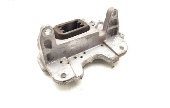 Nissan Pulsar Engine mount bracket 1A0E32-11