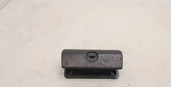 BMW 5 E39 Glove box handle