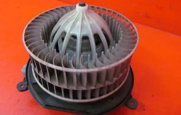 Mercedes-Benz E W211 Heater fan/blower 9400973 A2308210251