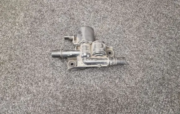 Volkswagen PASSAT B8 Fuel pressure regulator 5Q0201559A 5Q0201559
