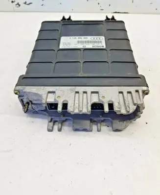 Audi A4 S4 B5 8D Engine control unit/module 028906021G nr2219