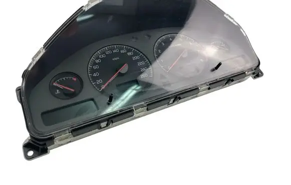 Volvo S60 Speedometer (instrument cluster) 8637993
