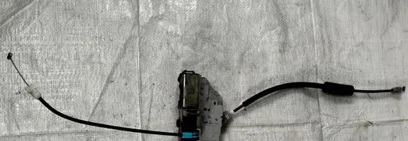 Citroen C6 Front door lock 9681330680-AUTOSSO