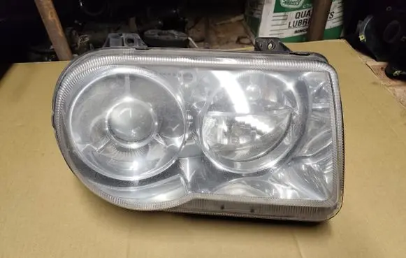 Chrysler 300 - 300C Headlight/headlamp 04806166AE