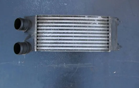 Peugeot 5008 Intercooler radiator 9656503980