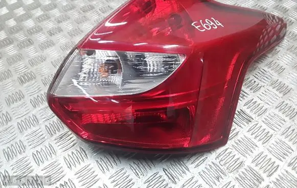 Ford Focus Rear/tail lights BM5113404A