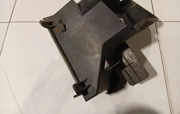 Toyota Avensis T250 Air intake duct part 
