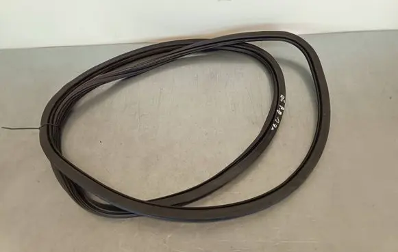 Audi Q5 SQ5 8R Front door rubber seal