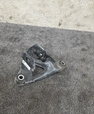 Tesla Model Y Engine mounting bracket 111023200C CFPQ22217042301