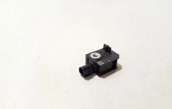 Opel Zafira C Airbag deployment crash/impact sensor 13502577