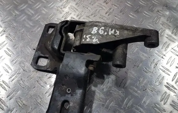 Ford Ka Engine mount bracket