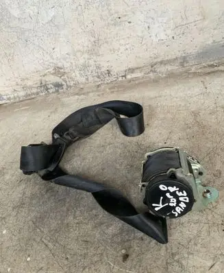 Dacia Sandero II Front seatbelt 621088600c