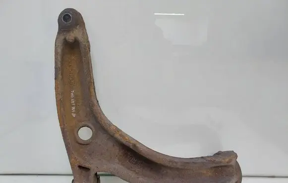 Volkswagen Transporter - Caravelle T5 Front lower control arm/wishbone 7H0407165B