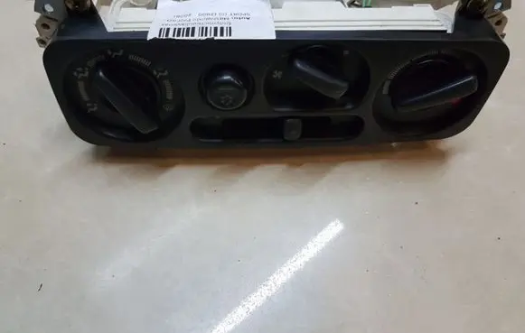 Mitsubishi Pajero Sport I Climate control unit MR360556