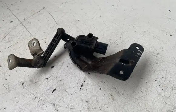 Volkswagen Golf VII Headlight level adjustment motor 