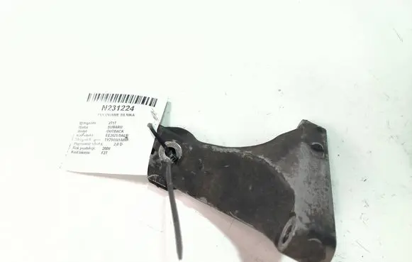 Subaru Outback Engine mounting bracket 